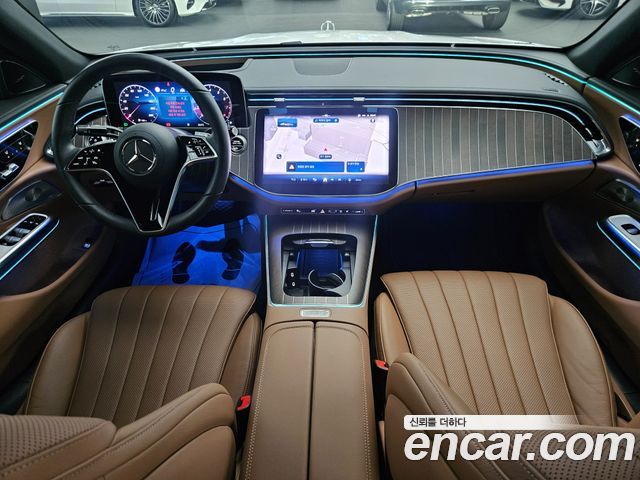 Mercedes-Benz E-Class 2026 — photo 8