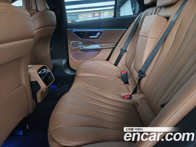 Mercedes-Benz E-Class 2026 — photo 10
