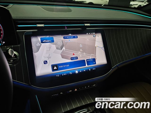 Mercedes-Benz E-Class 2026 — photo 17