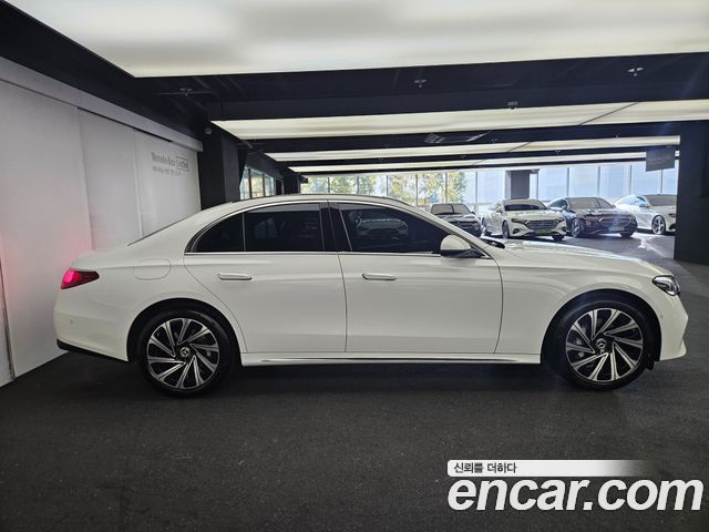 Mercedes-Benz E-Class 2026 — photo 19