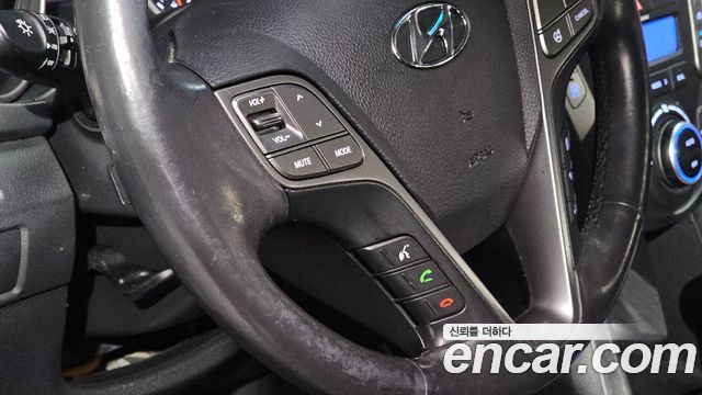 Hyundai Santafe 2014 — photo 26