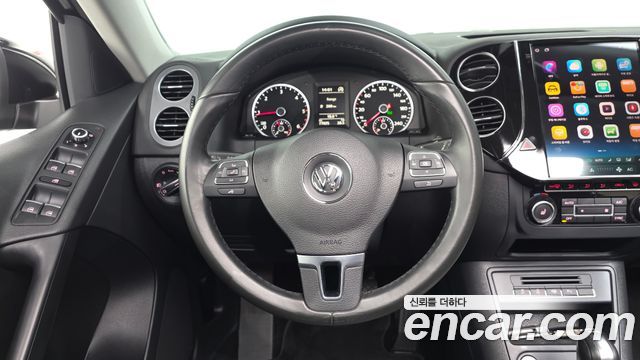 Volkswagen Tiguan 2014 — photo 12