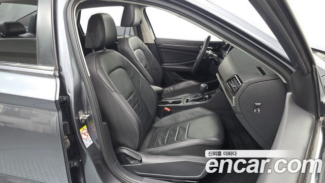 Volkswagen Jetta 2021 — photo 16