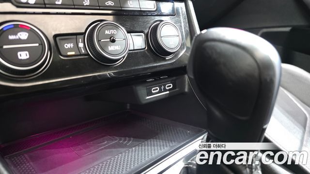 Volkswagen Jetta 2021 — photo 30