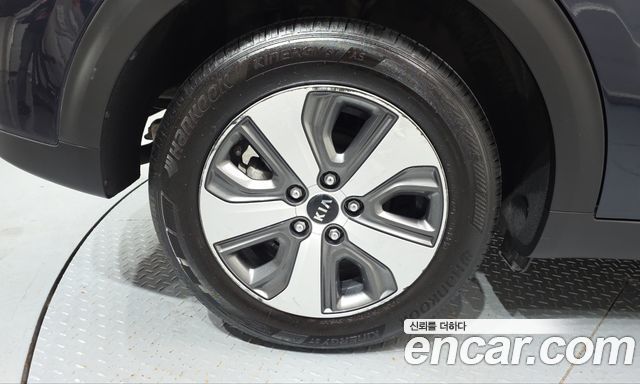Kia Niro 2018 — photo 5