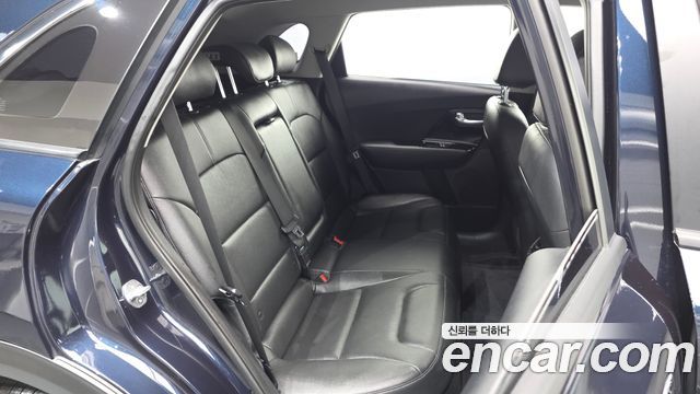 Kia Niro 2018 — photo 17