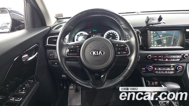 Kia Niro 2018 — photo 18
