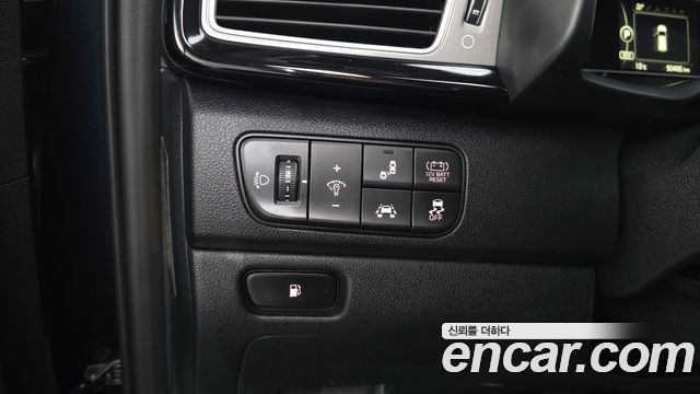 Kia Niro 2018 — photo 21