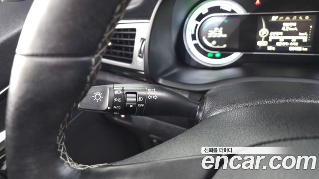Kia Niro 2018 — photo 23