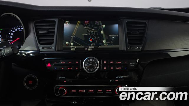 Kia K9 2013 — photo 18