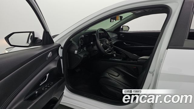 Hyundai AVANTE 2023 — photo 10