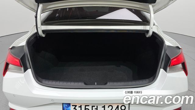 Hyundai AVANTE 2023 — photo 20