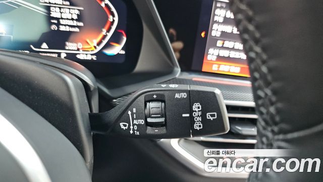 BMW X5 2021 — photo 25