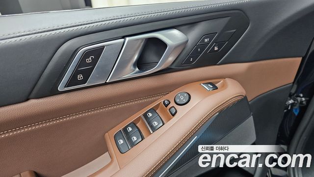 BMW X5 2021 — photo 26