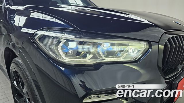 BMW X5 2021 — photo 8