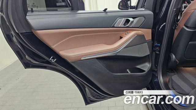 BMW X5 2021 — photo 15