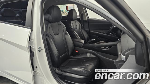 Hyundai AVANTE 2024 — photo 18