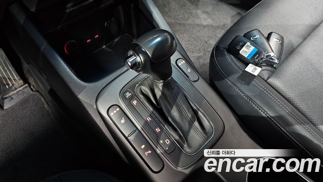 Kia K3 2013 — photo 12