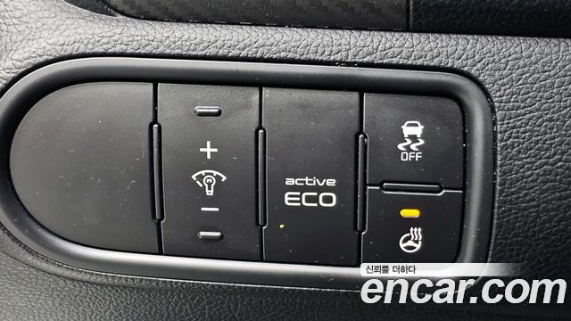 Kia K3 2013 — photo 20