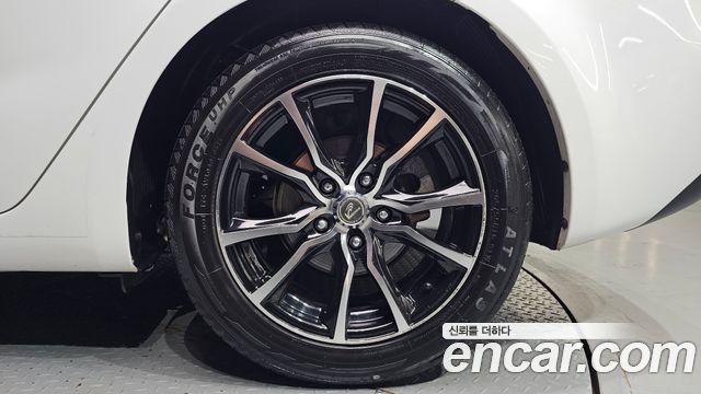 Kia K3 2013 — photo 7
