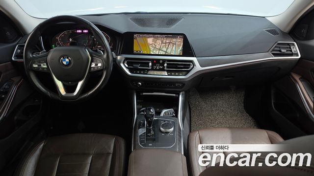 BMW 3-Series 2019 — photo 10