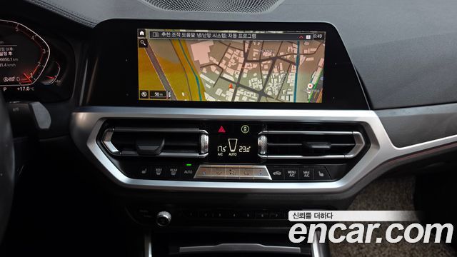 BMW 3-Series 2019 — photo 19