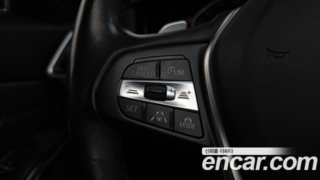BMW 3-Series 2019 — photo 22