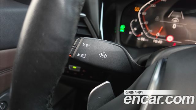 BMW 3-Series 2019 — photo 29
