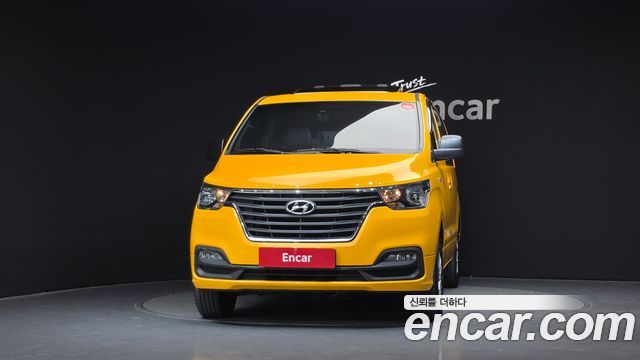 Hyundai Starex 2021 — photo 3