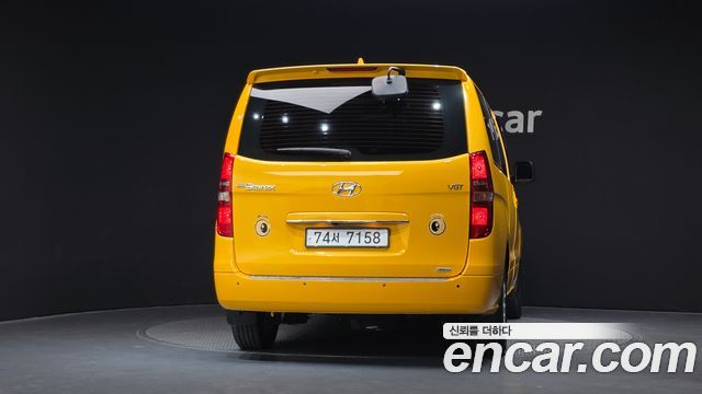 Hyundai Starex 2021 — photo 4