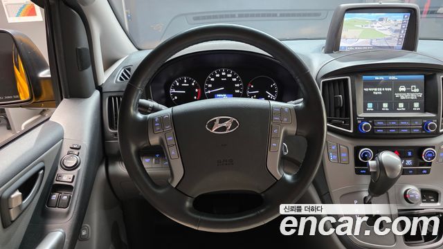 Hyundai Starex 2021 — photo 18