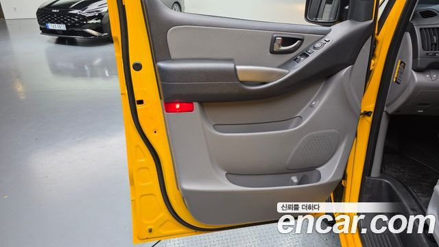 Hyundai Starex 2021 — photo 15