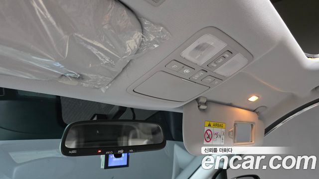 Hyundai Starex 2021 — photo 27