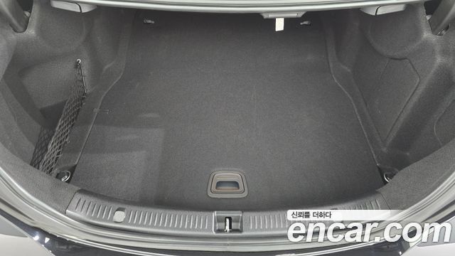 Mercedes-Benz E-Class 2022 — photo 22