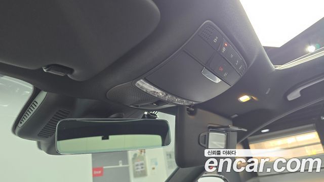 Mercedes-Benz E-Class 2022 — photo 23