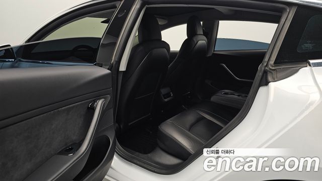 Tesla Model 3 2020 — photo 16