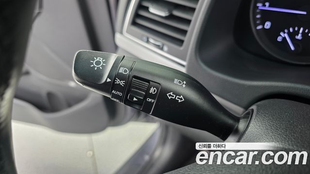 Hyundai AVANTE 2016 — photo 16
