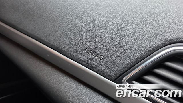 Hyundai AVANTE 2017 — photo 29