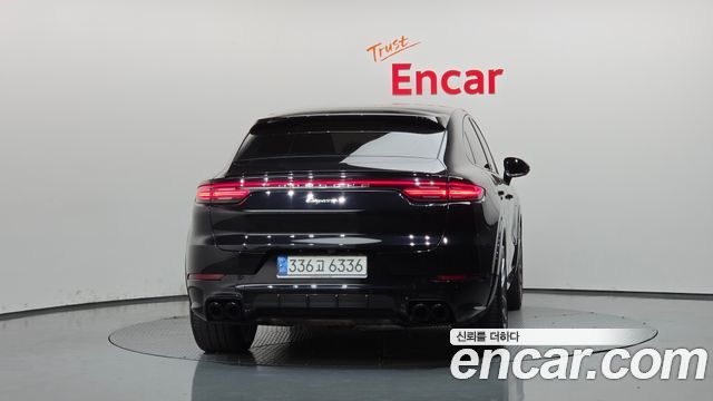 Porsche Cayenne 2021 — photo 4