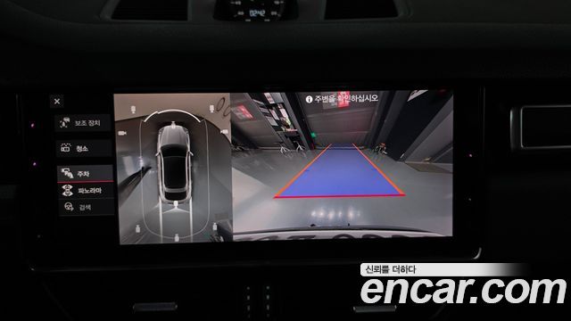 Porsche Cayenne 2021 — photo 14