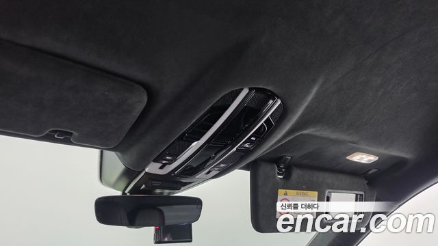 Porsche Cayenne 2021 — photo 18