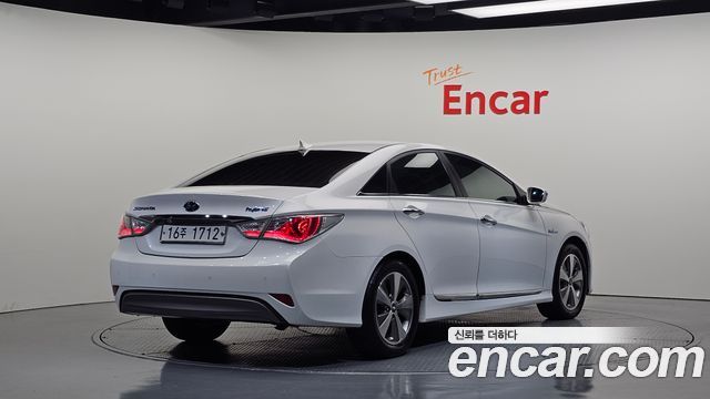 Hyundai Sonata 2012 — photo 2