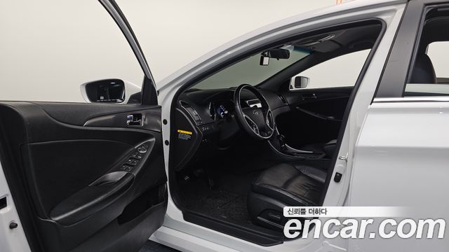 Hyundai Sonata 2012 — photo 10