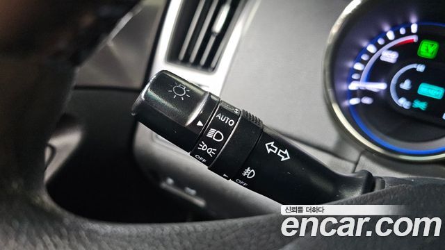 Hyundai Sonata 2012 — photo 15