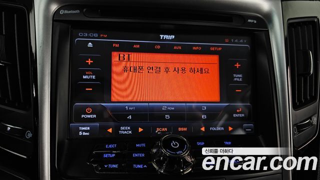 Hyundai Sonata 2012 — photo 18