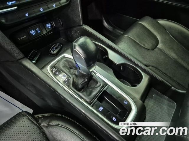 Hyundai Santafe 2020 — photo 11