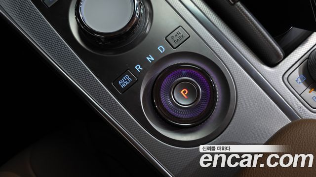 Genesis GV80 2023 — photo 12