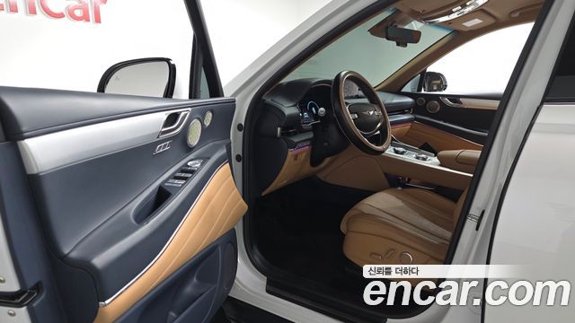 Genesis GV80 2023 — photo 13