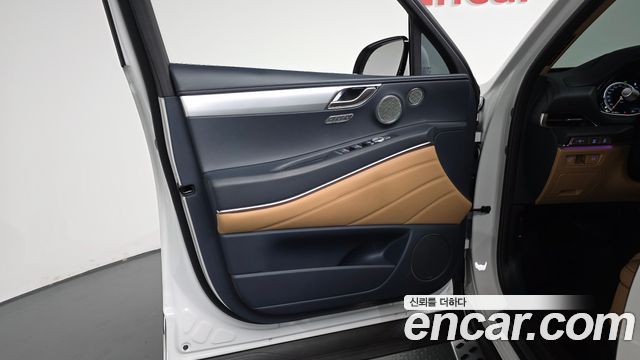 Genesis GV80 2023 — photo 14