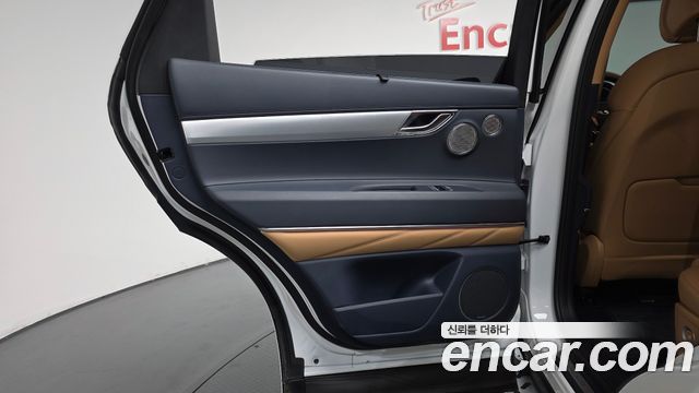 Genesis GV80 2023 — photo 15